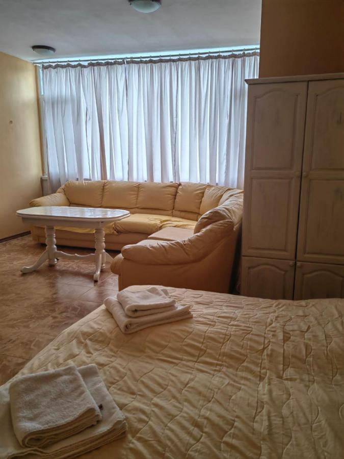 Хотел Тримата Мускетари Varna Exterior foto